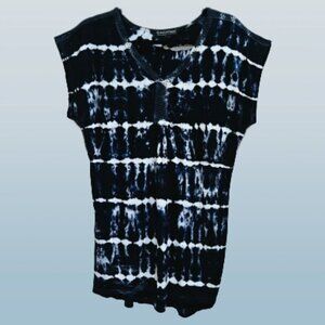 Greater Good Blue and White Tie Dye with Crochet Embellishments Top - 1X